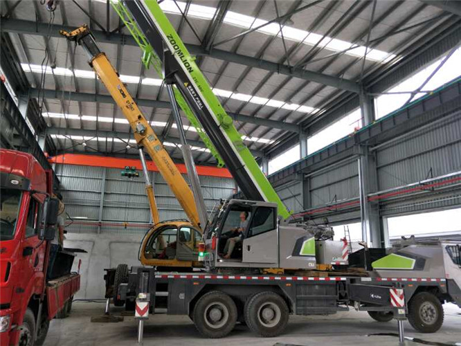 保靖县高空车出租需要注意哪些安全事项？